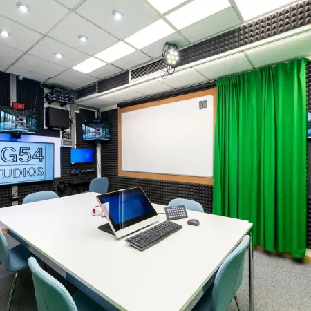 Estudio 2 - Servicio formación y reuniones híbridas